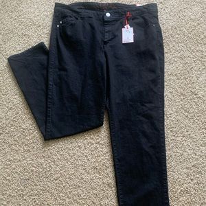 Elle Black Slim Straight 18W  Jeans